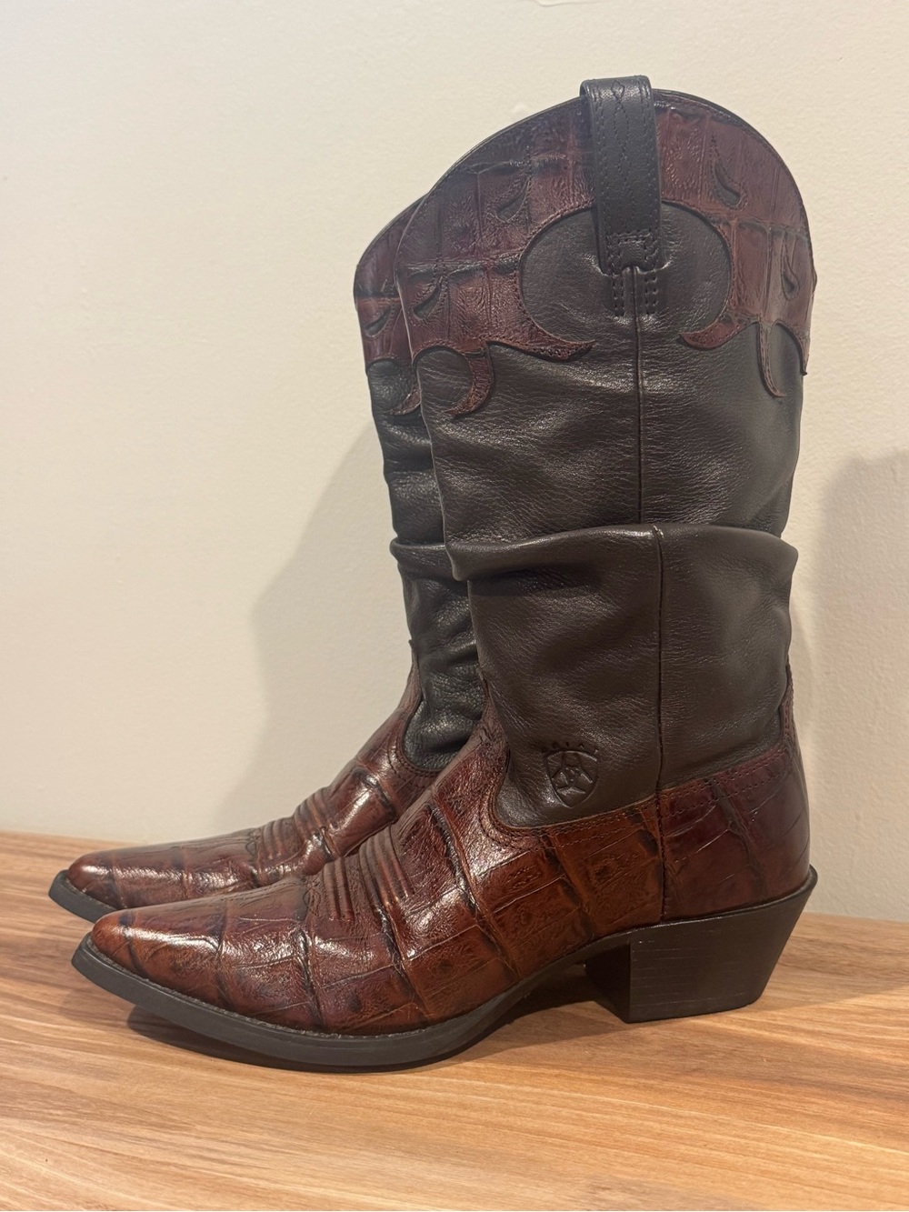ARIAT Western Cowgirl Boots Croc Embossed Leather Slouch Boots 6B